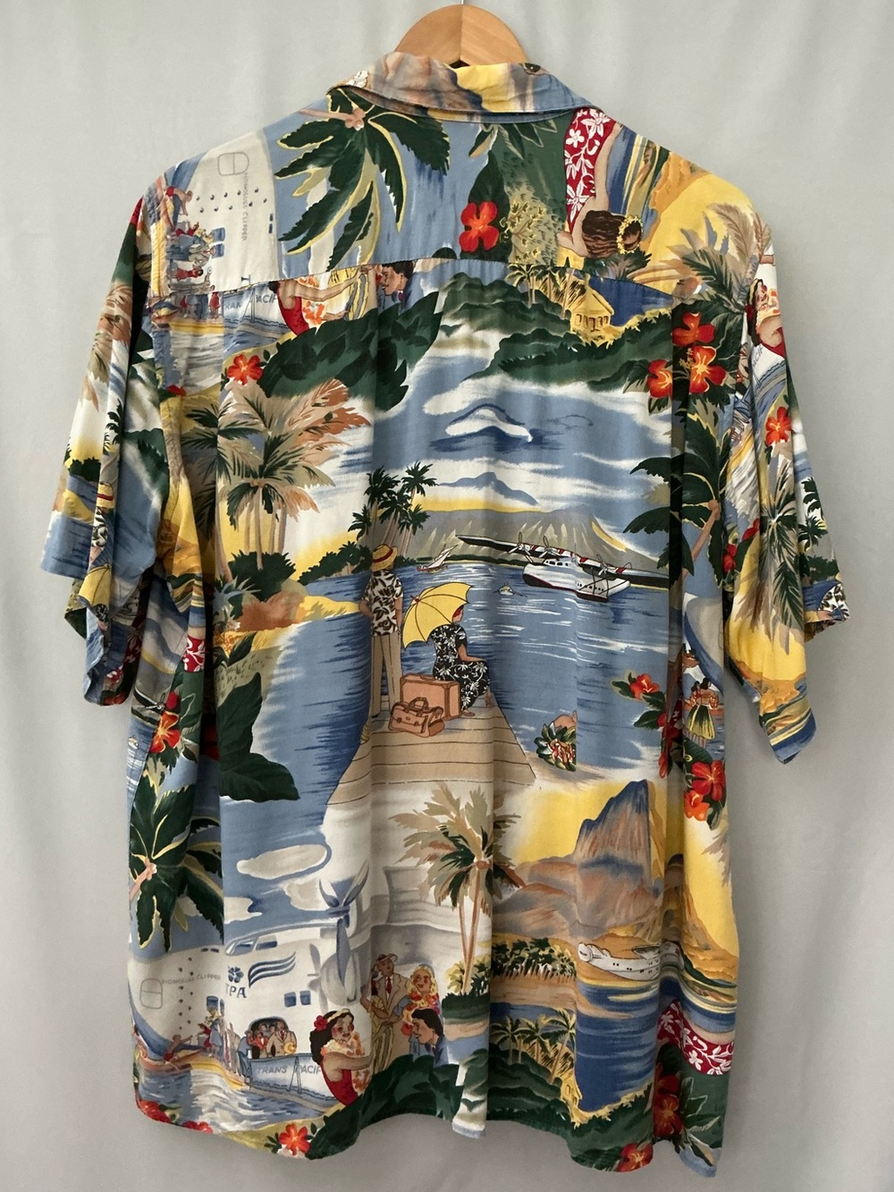 Reyn Spooner Men's Hawaiian Shirt Size L